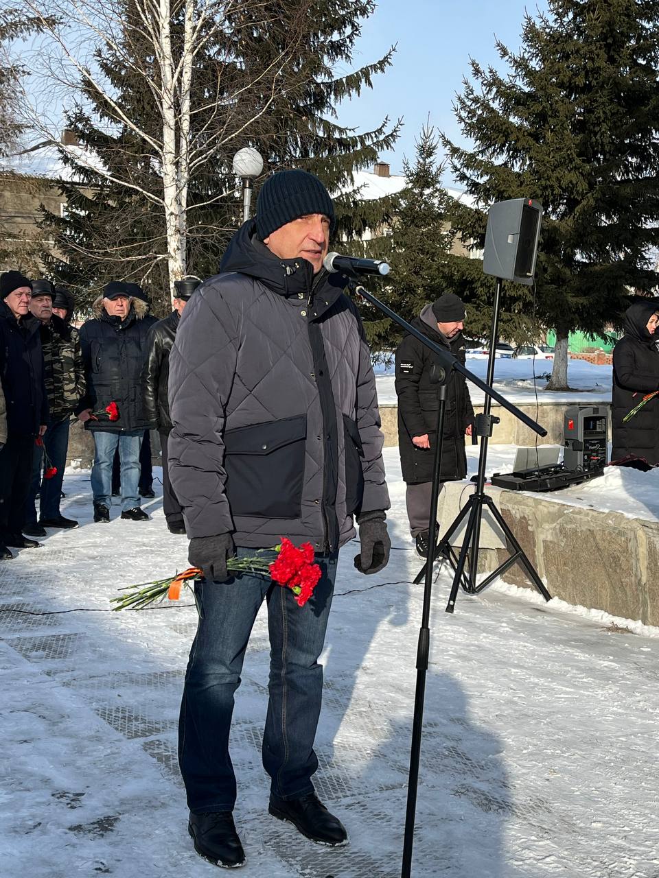 Глава Емельяновского района Сергей Дамов обратился к жителям района в преддверии Дня памяти россиян, исполнявших служебный долг за пределами Отечества. .